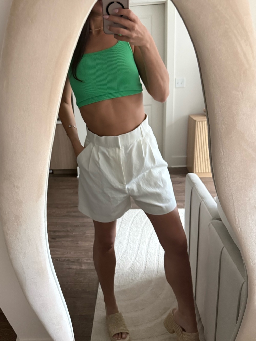 Zara White High-Waist Tailored Bermuda Shorts - Picture 9 of 10